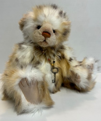 Pre-Loved - Charlie Bears - PRE-LOVED: CHARLIE BEARS HELEN 16" (CL011)