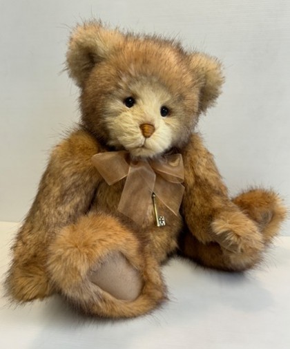 Pre-Loved - Charlie Bears - PRE-LOVED: CHARLIE BEARS HIGGS 17.5"