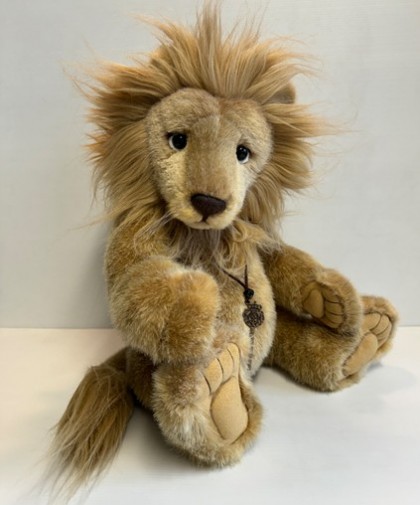 Pre-Loved - Charlie Bears - PRE-LOVED: CHARLIE BEARS LINUS (LION) 17"