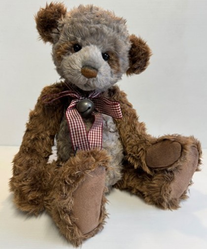 Pre-Loved - Charlie Bears - PRE-LOVED: CHARLIE BEARS PADMIN 17" (HH010)